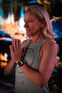 Which Yoga Is Best for Beginners? Discover the ElementalFlow Method™ at Namaste Yoga